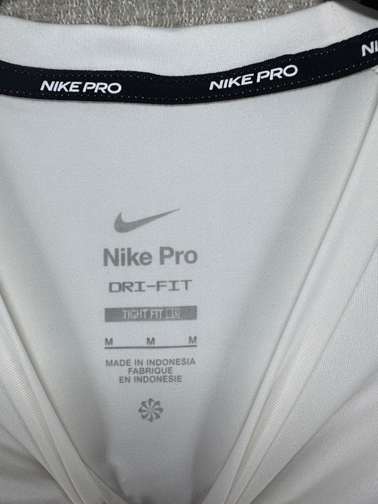 Nike Pro Men’s White Sleeveless Training Top Size Medium NWT - Picture 2 of 7